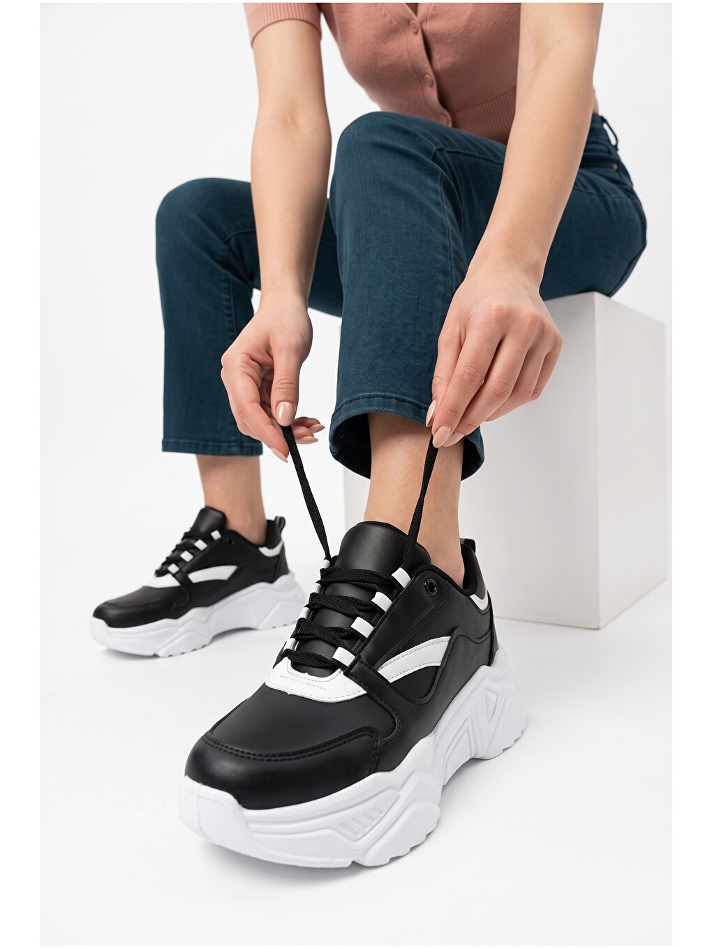 Siyah Kadın, Kalın Tabanlı, Bağcıklı, Hafif, Günlük Spor Ayakkabı, Sneaker-6