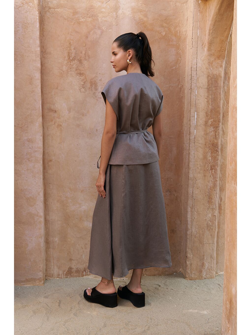 Gri Fiametta Salaş Füme Keten Yelek Etek Takım-3