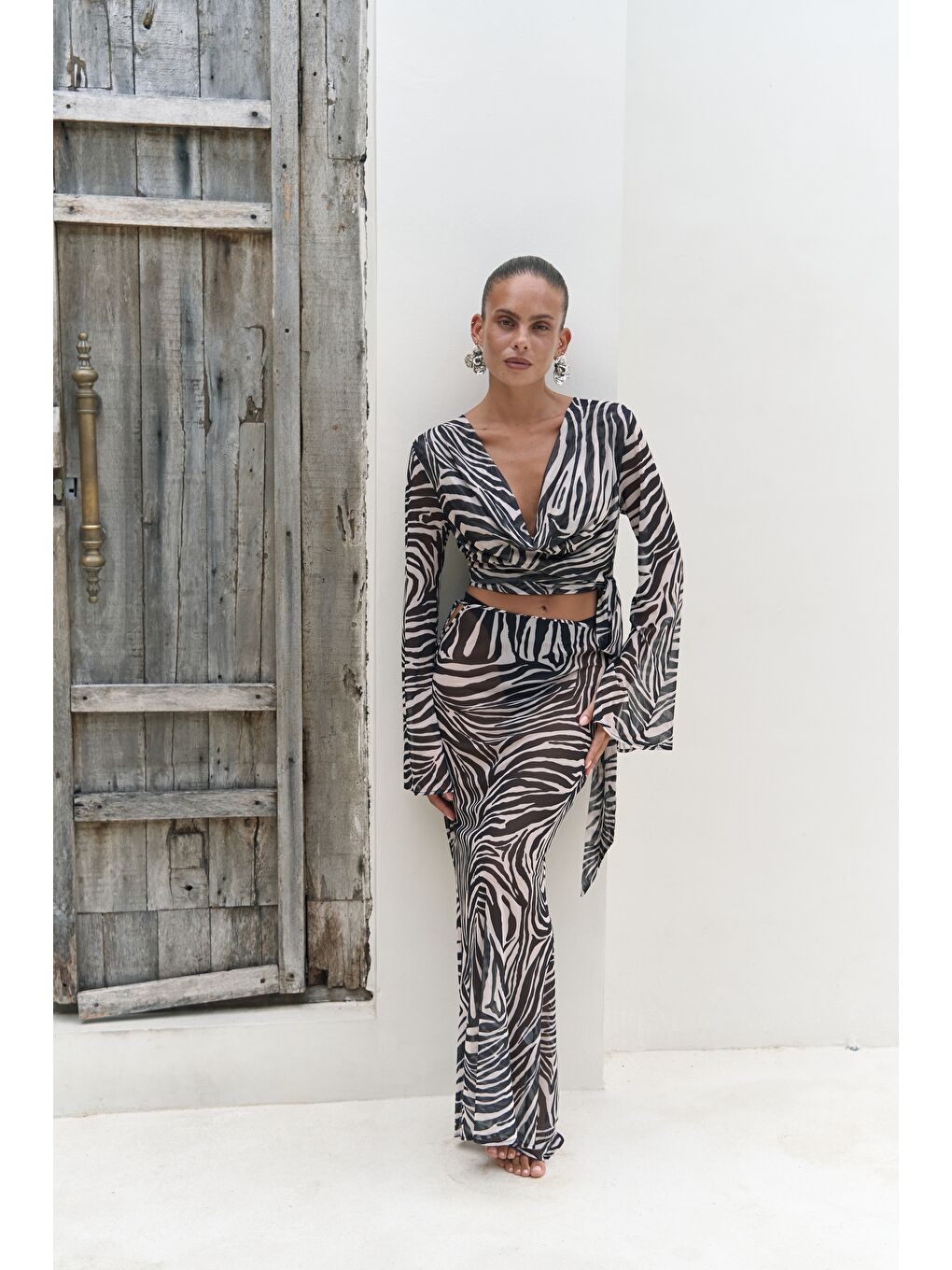 Pnaisyonist Uzun Kol Siyah Crop Etek Takım-1