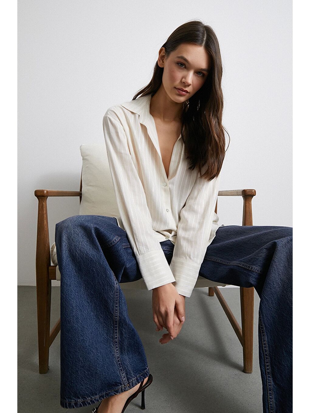 Ekru Pamuklu Simli Çizgili Gömlek Krem-4