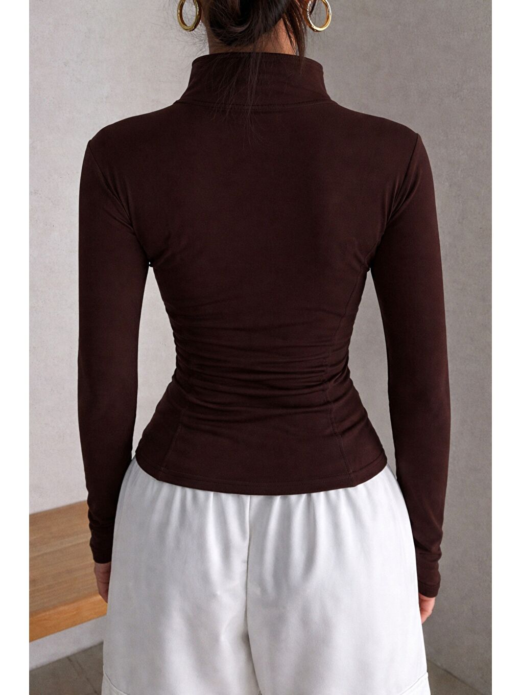 Kahverengi Kadın Bej İki İplik Fermuarlı Dar Kesim Mevsimlik Hırka – Dik Yaka Fit Basic Ceket-2