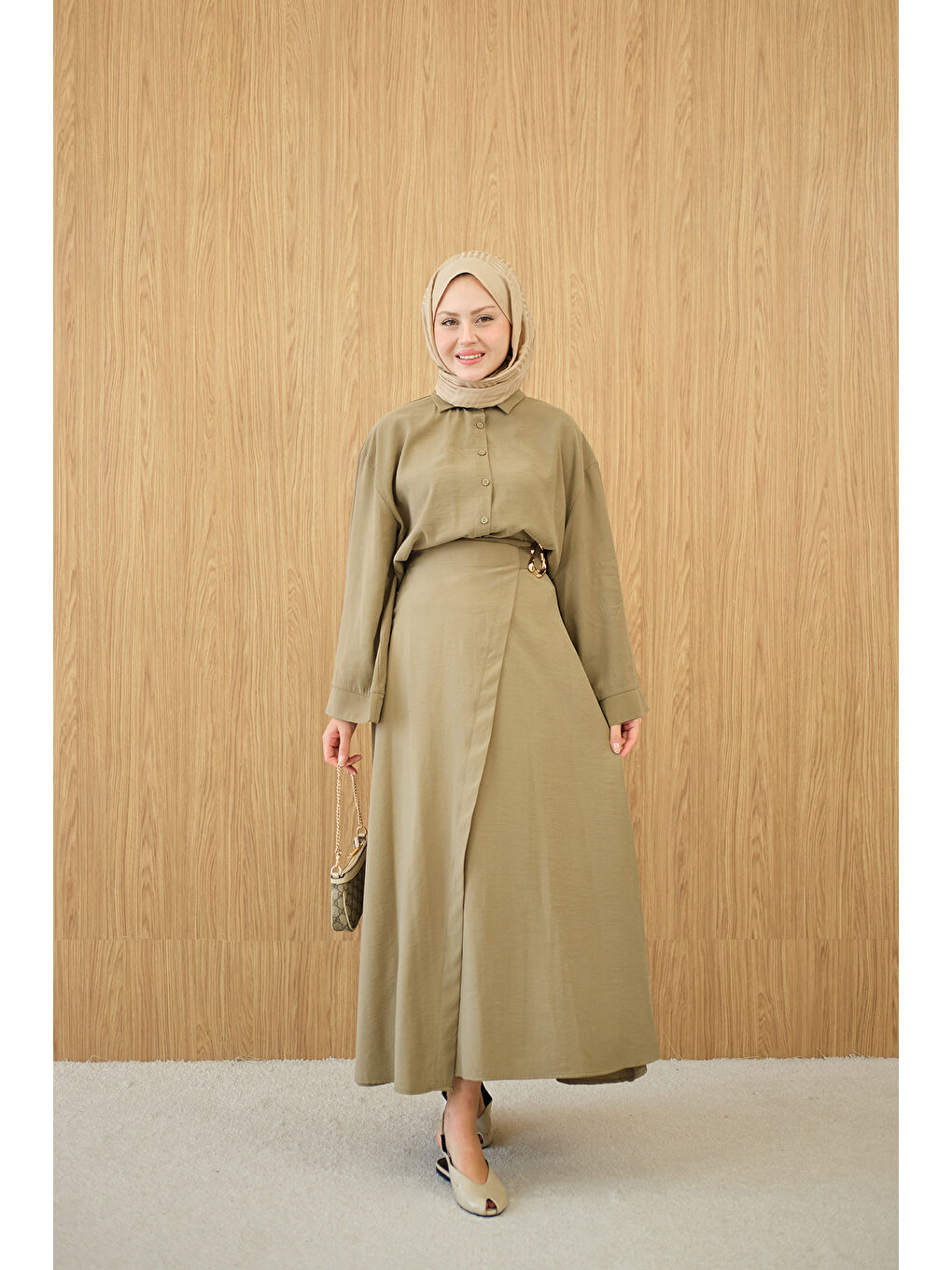 Kadın Gold Kemer Detay Gömlekli Takım Küf Yeşil