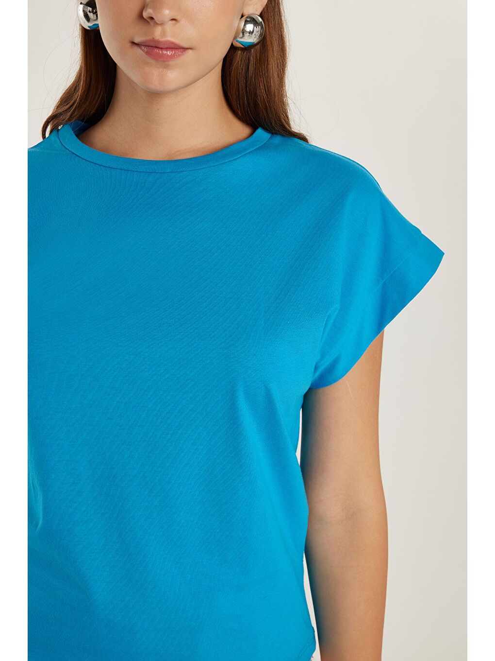 Kadın Slim Fit Dar Kesim %100 Pamuk Kısa Kollu Bisiklet Yaka Mavi Tişört-1