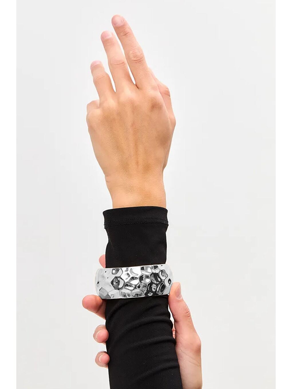 Gri Dövme Dokulu Parlak Gümüş Cuff Bileklik-8