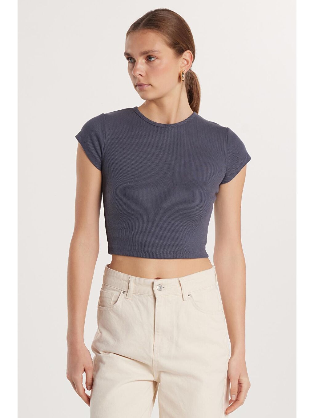 Kadın Modal Kumaş Slim Fit Dar Kesim Kısa Kollu Bisiklet Yaka Antrasit Tişört-3