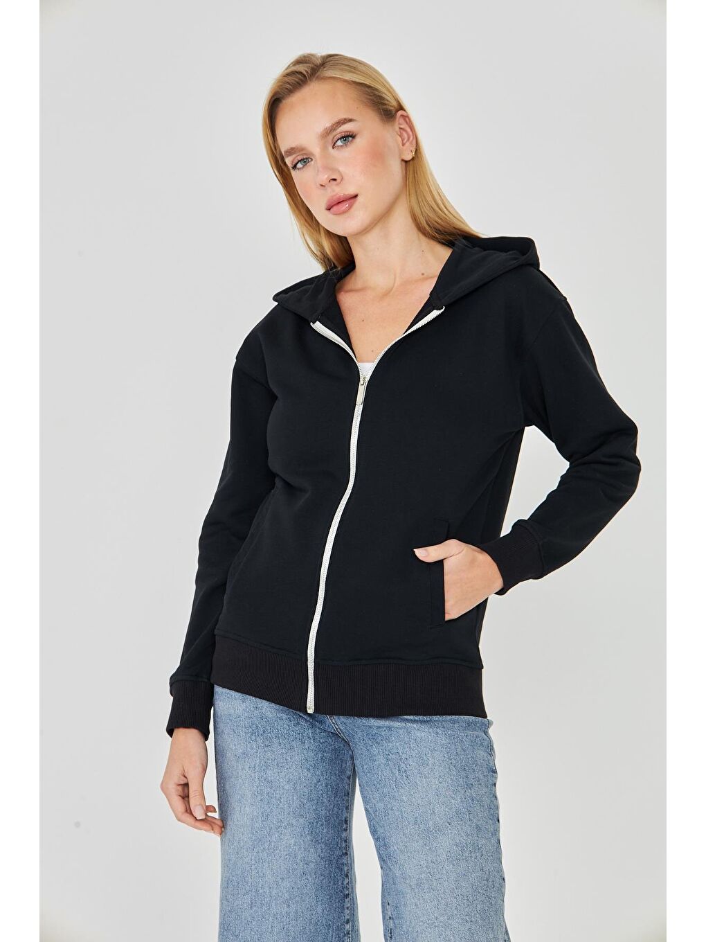 Kadın Tam Fermuarlı Kapüşonlu Pamuklu Eşofman Üstü Siyah 9508-S-2