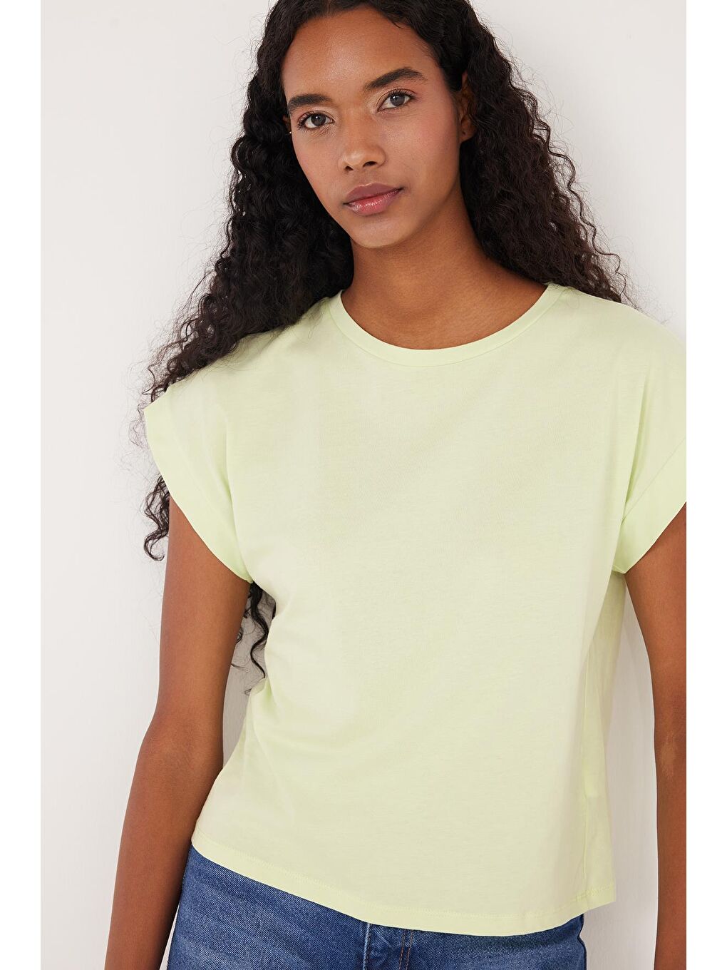 Kadın Slim Fit Dar Kesim %100 Pamuk Kısa Kollu Bisiklet Yaka Yeşil Tişört-1
