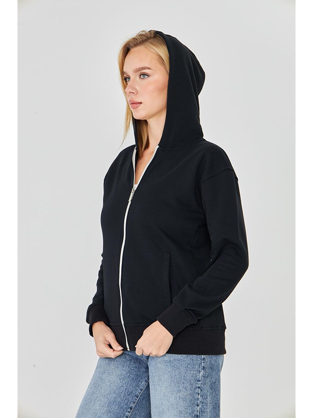 Kadın Tam Fermuarlı Kapüşonlu Pamuklu Eşofman Üstü Siyah 9508-S-6