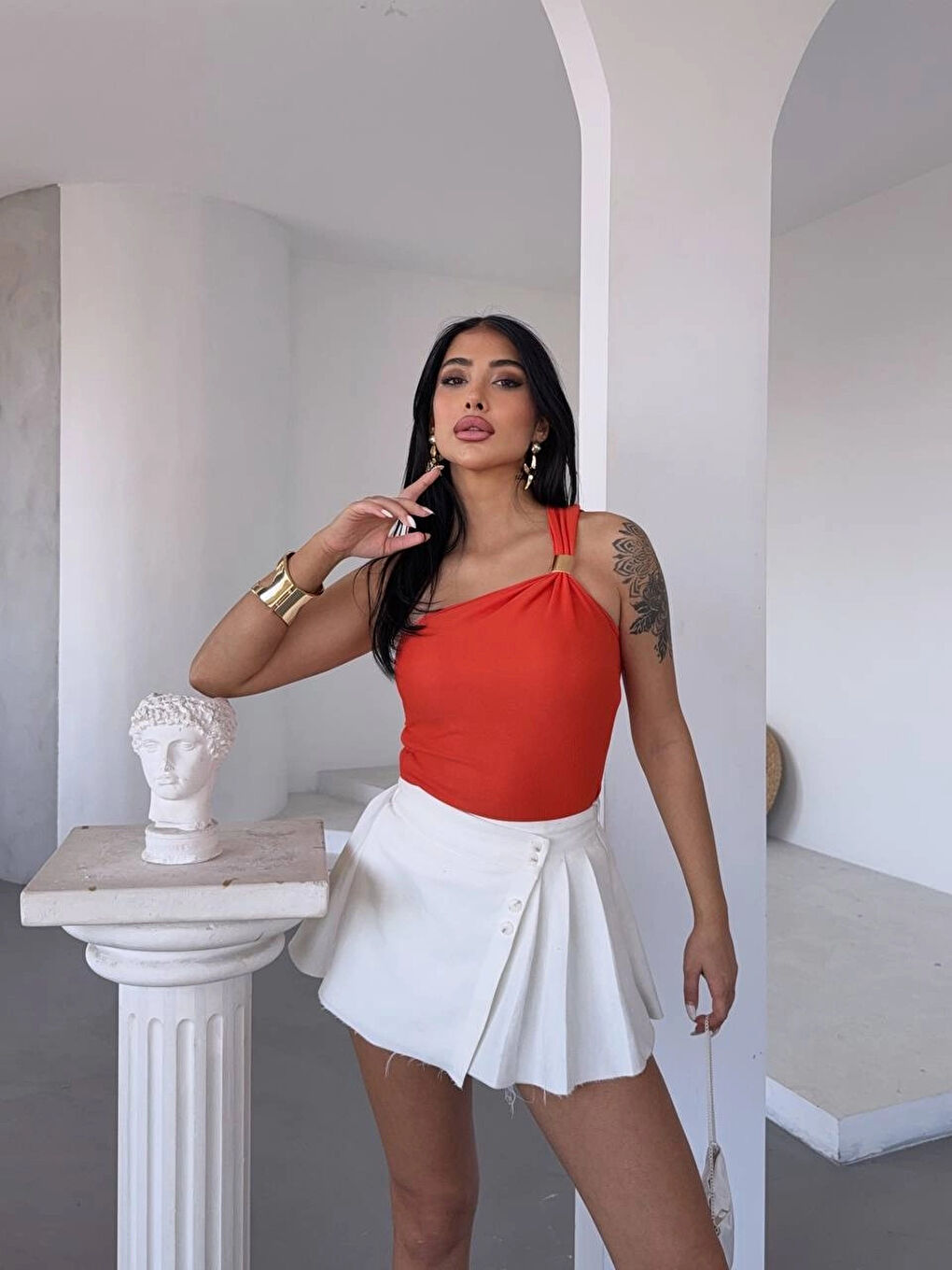 Turuncu Kadın Oranj Tek Omuz Gold Metal Detaylı Bluz HZL25S-FRY123111-1