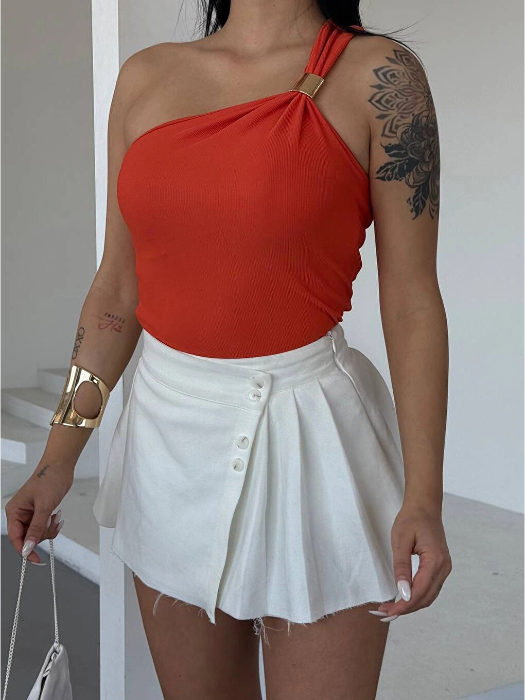 Turuncu Kadın Oranj Tek Omuz Gold Metal Detaylı Bluz HZL25S-FRY123111-2