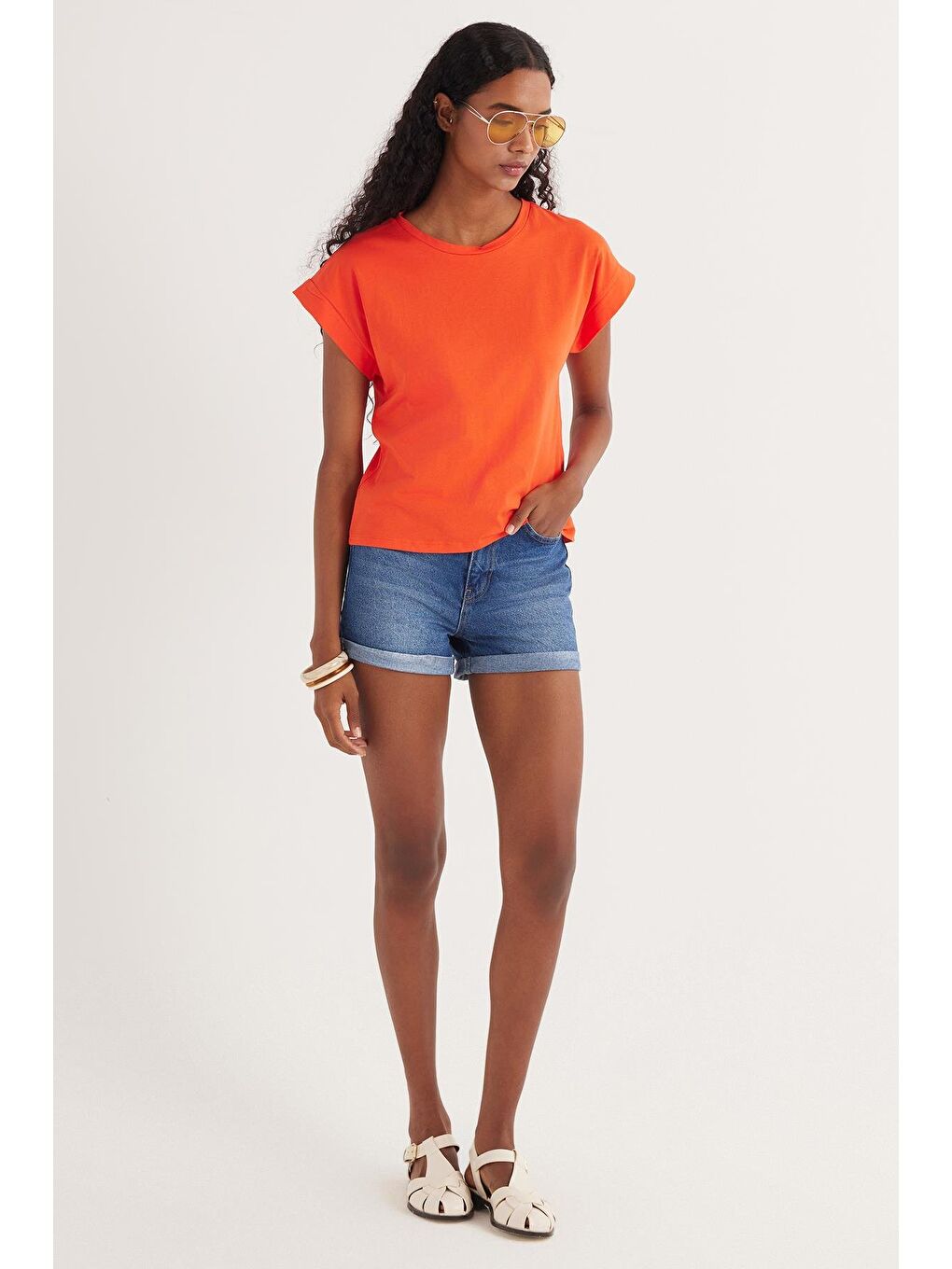 Kadın Slim Fit Dar Kesim %100 Pamuk Kısa Kollu Bisiklet Yaka Turuncu Tişört-4