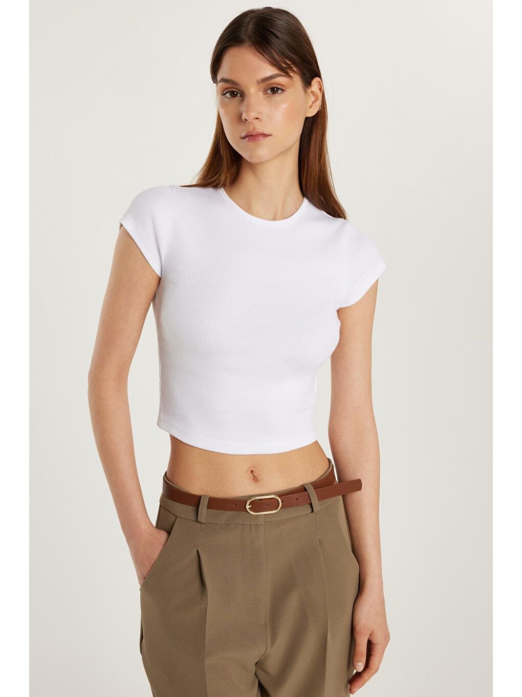 Kadın Modal Kumaş Slim Fit Dar Kesim Kısa Kollu Bisiklet Yaka Beyaz Tişört