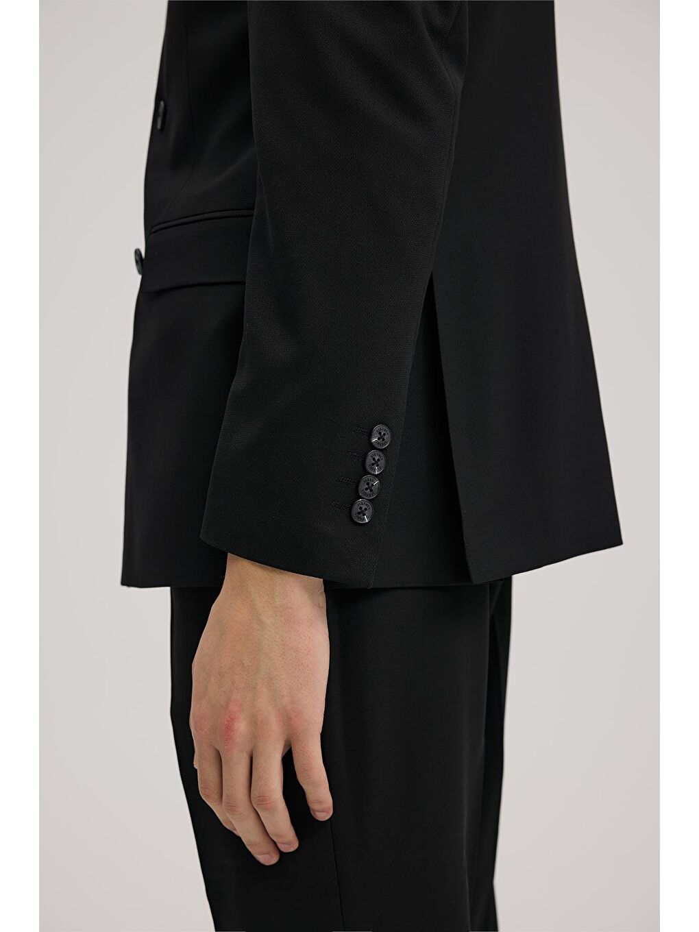 Siyah Slim Fit Sivri Yaka Takım Elbise-4