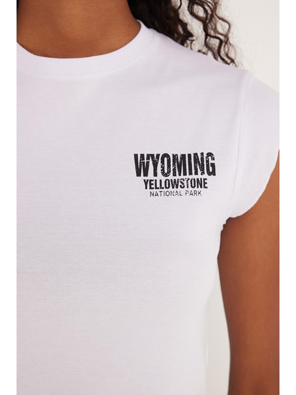 Kadın Slim Fit Ribanalı Baskılı %100 Pamuk Bisiklet Yaka Beyaz Tişört-2