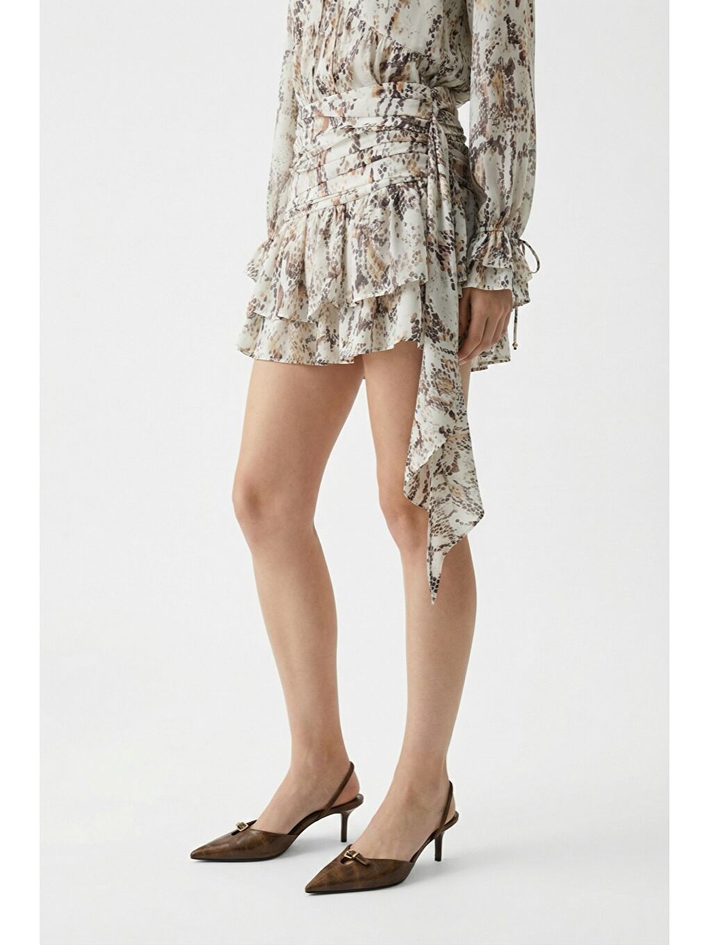 Desenli Fırfırlı Mini Etek Bej-3