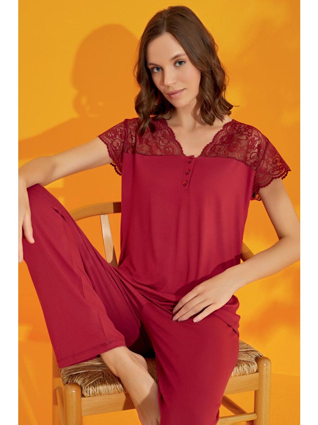 Mürdüm Yakası Dantel Detaylı Pijama Takımı-1