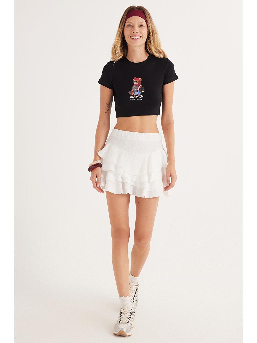 Kadın Slim Fit Dar Kesim %100 Pamuk Bisiklet Yaka Baskılı Siyah Crop Tişört-4