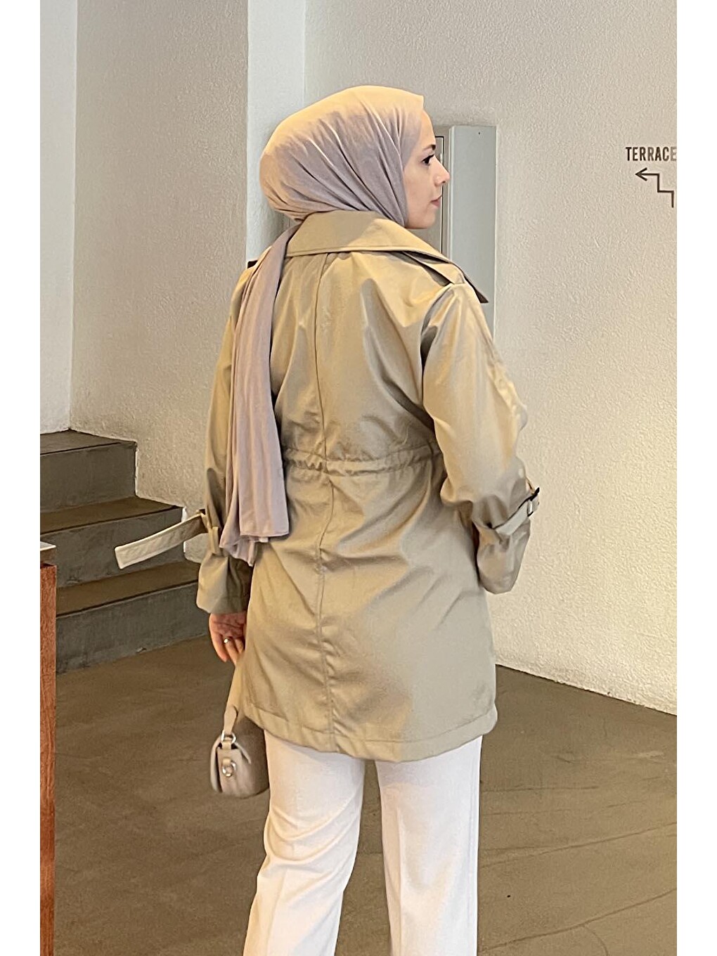 Bel Lastikli Trenç Yağ Yeşili-3