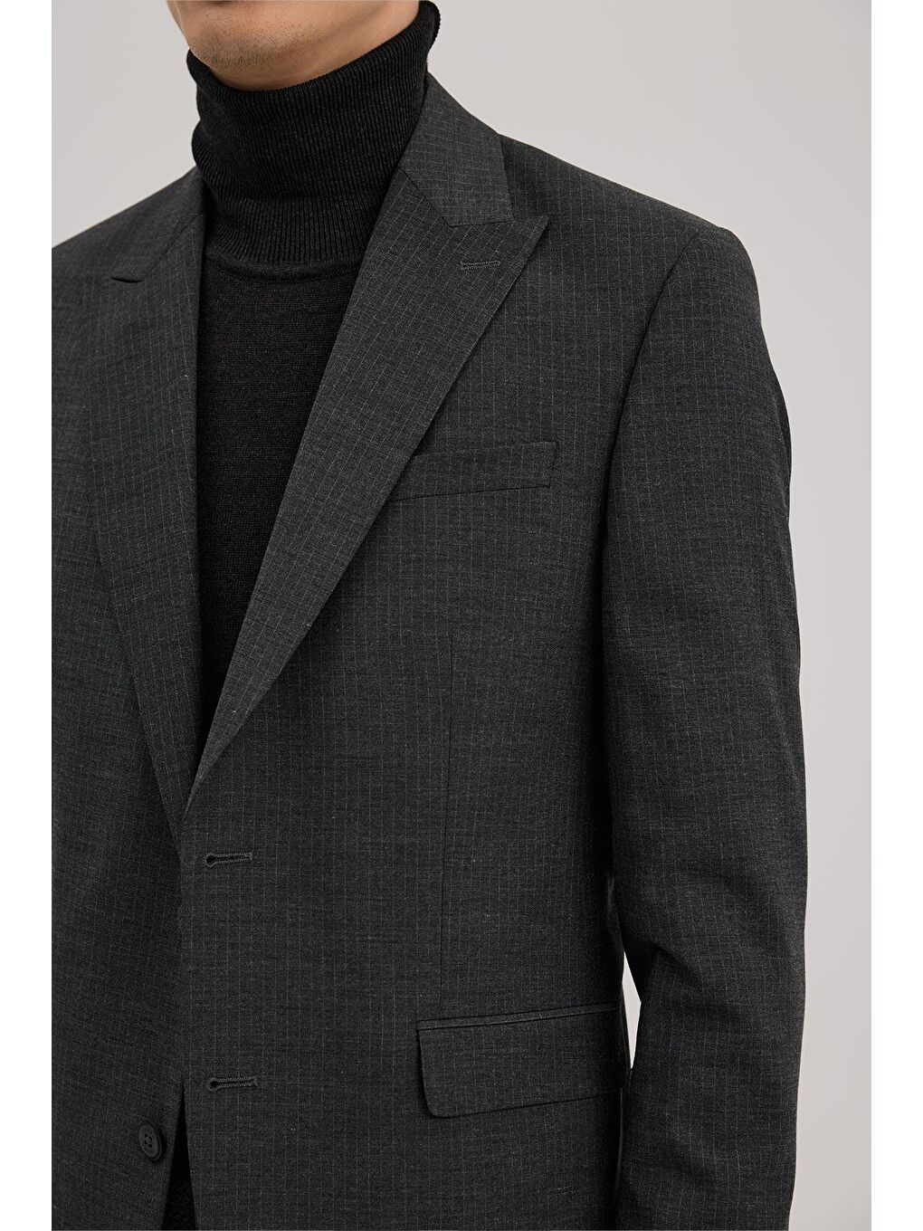Antrasit Slim Fit Kırlangıç Yaka Çizgili Takım Elbise-2