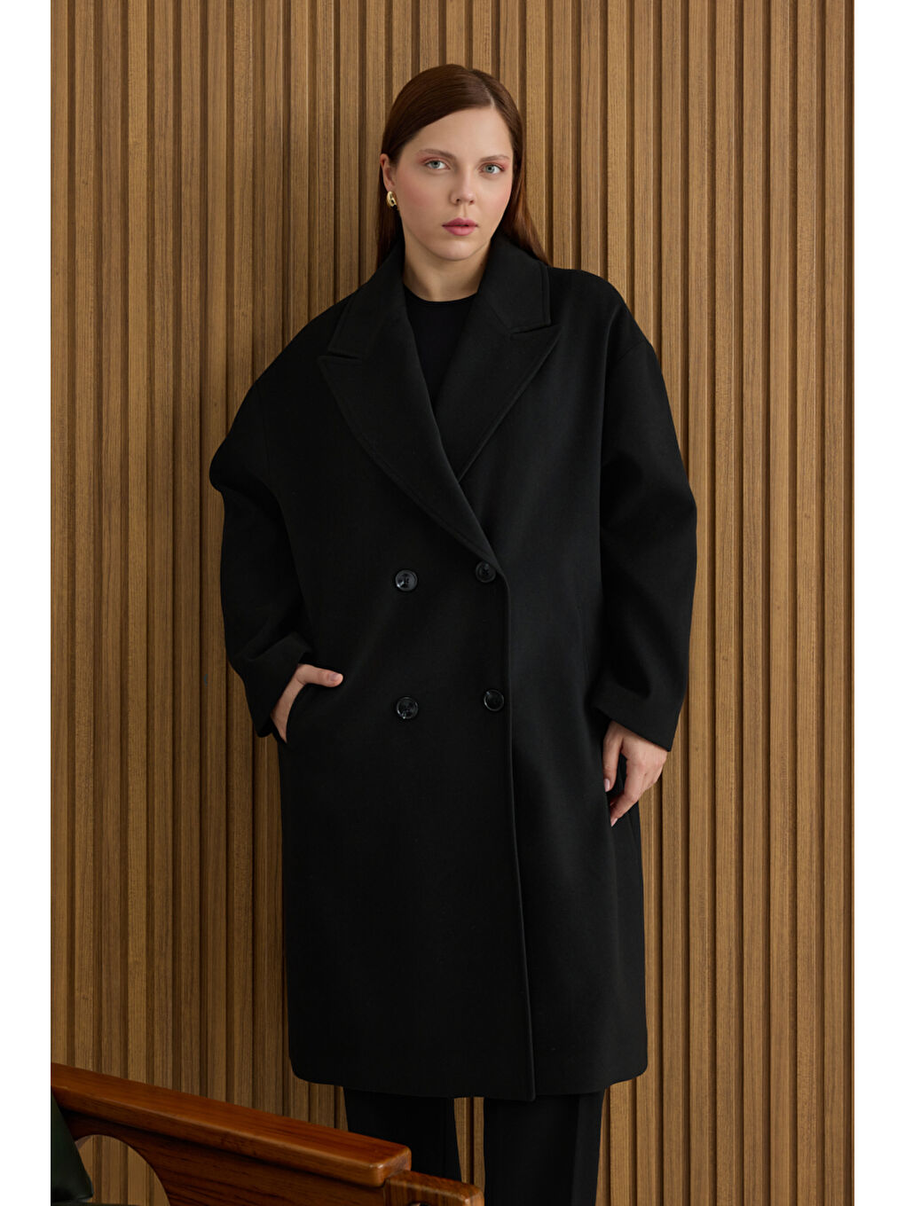 Siyah Kruvaze Kapama Manto-1