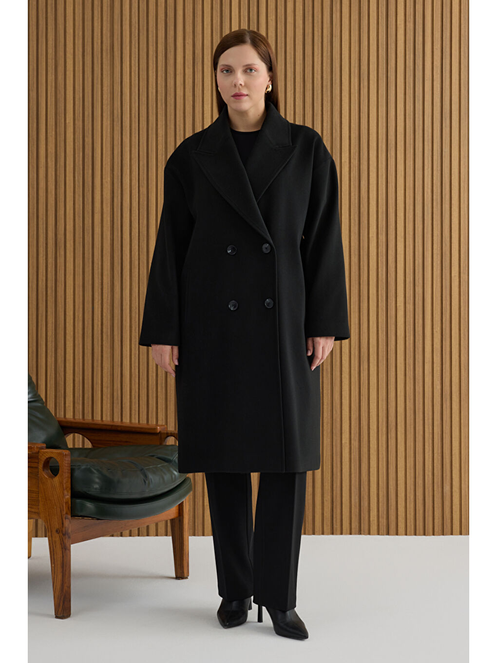 Siyah Kruvaze Kapama Manto-2