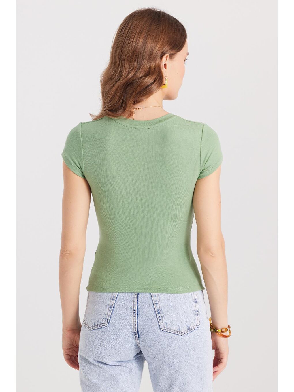 Kadın Regular Fit Klasik Kesim Bisiklet Yaka Viskon Kumaş Ultra Soft Yeşil Tişört-6