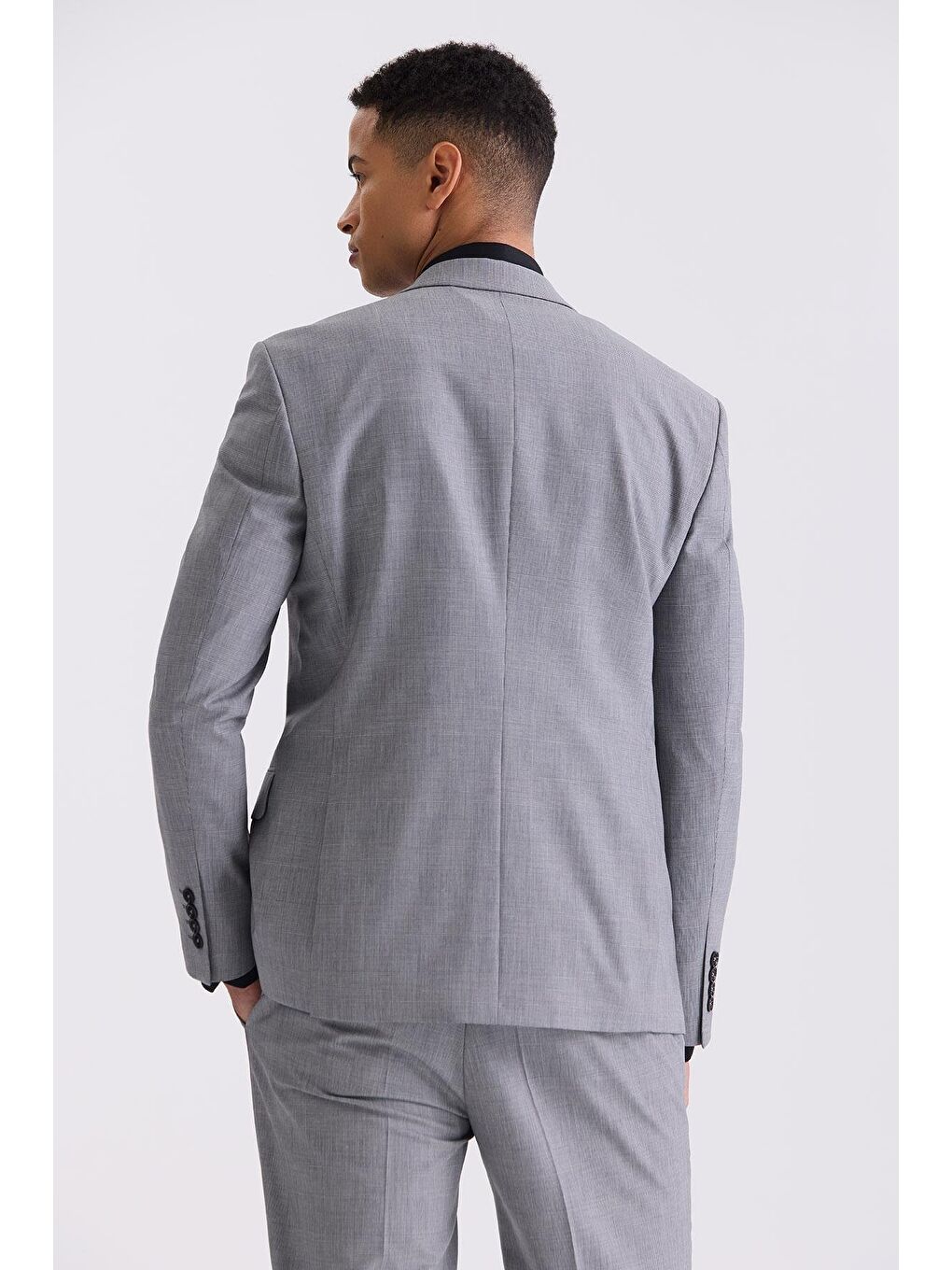 Gri Klasik Fit Sivri Yaka Yünlü Takım Elbise-3