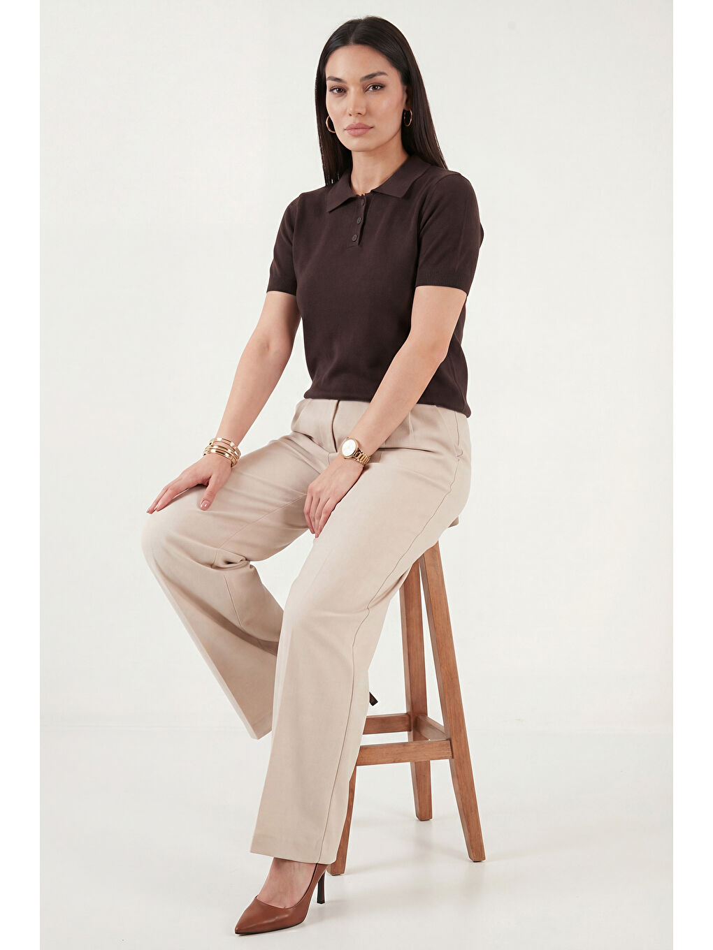 Kahverengi Regular Fit Kısa Kollu Düğmeli Triko Polo Yaka Kadın Kazak 4617056-5