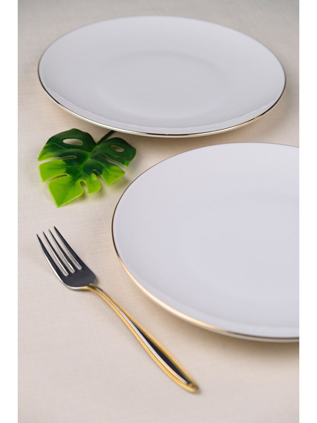 Ekru Porselen Altın Yaldız Pasta Tabağı 20,50cm 2 Lİ-1