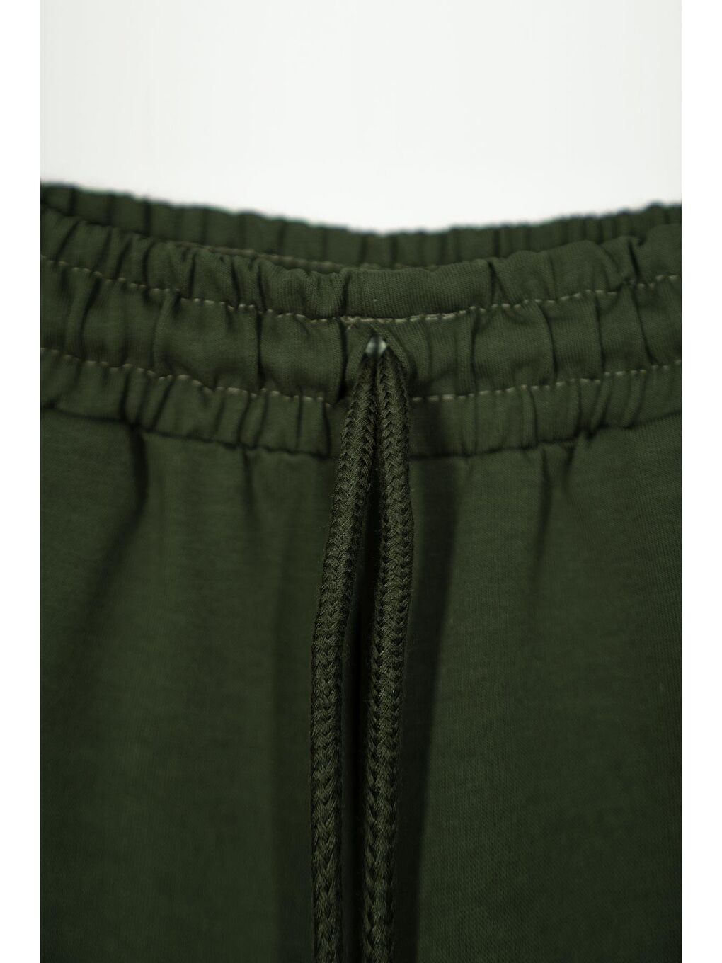 Yazı Baskılı Bağcık Detaylı Haki Renk Erkek Çocuk Kapri-1