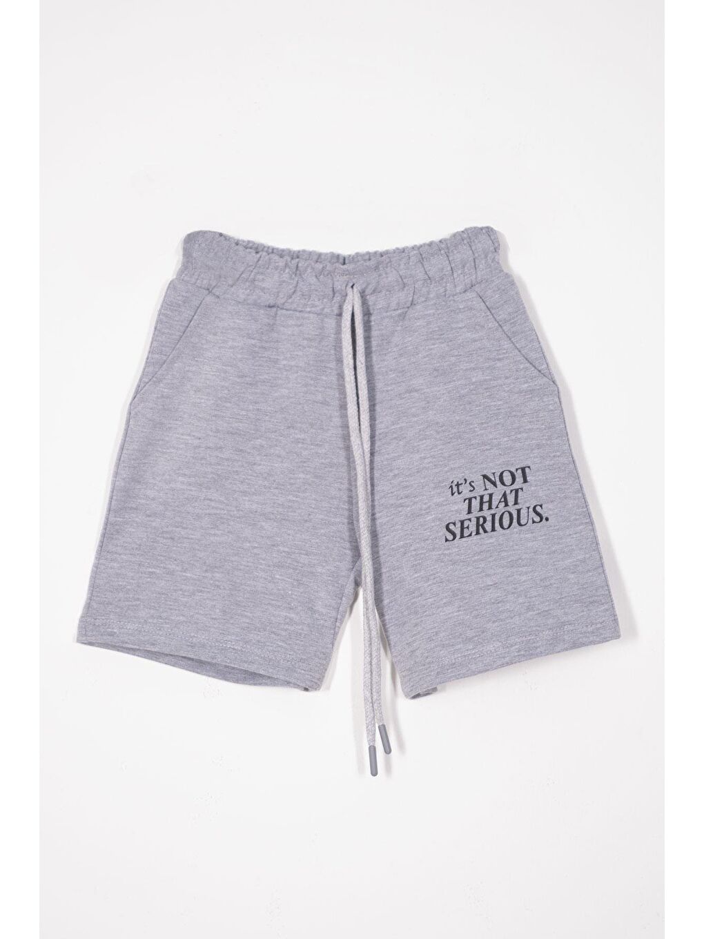 Yazı Baskılı Bağcık Detaylı Gri Renk Erkek Çocuk Kapri