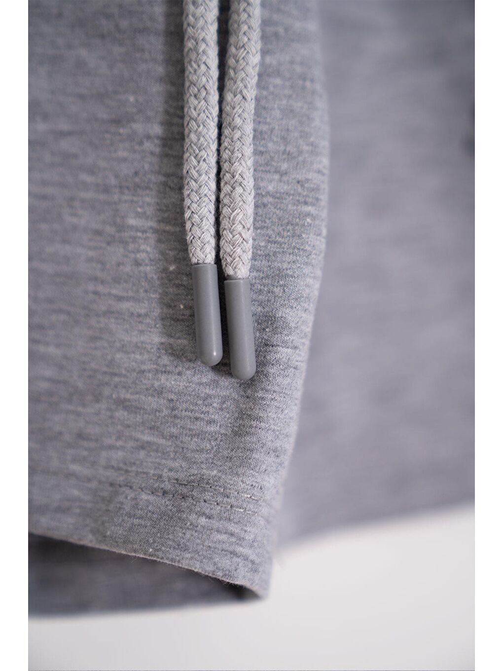 Yazı Baskılı Bağcık Detaylı Gri Renk Erkek Çocuk Kapri-3