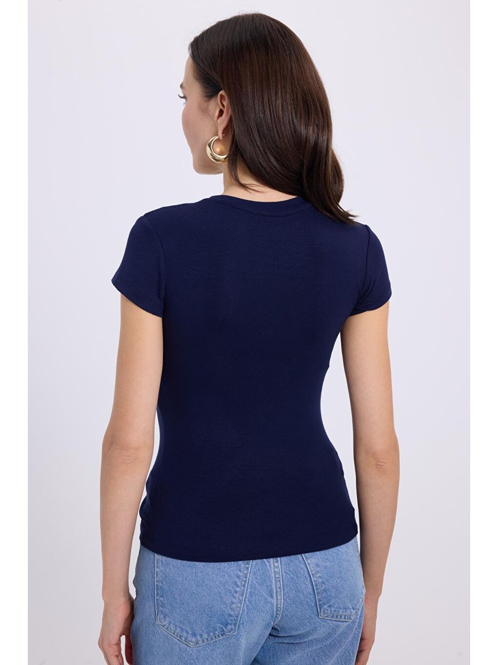 Kadın Regular Fit Klasik Kesim Bisiklet Yaka Viskon Kumaş Ultra Soft Lacivert Tişört-6