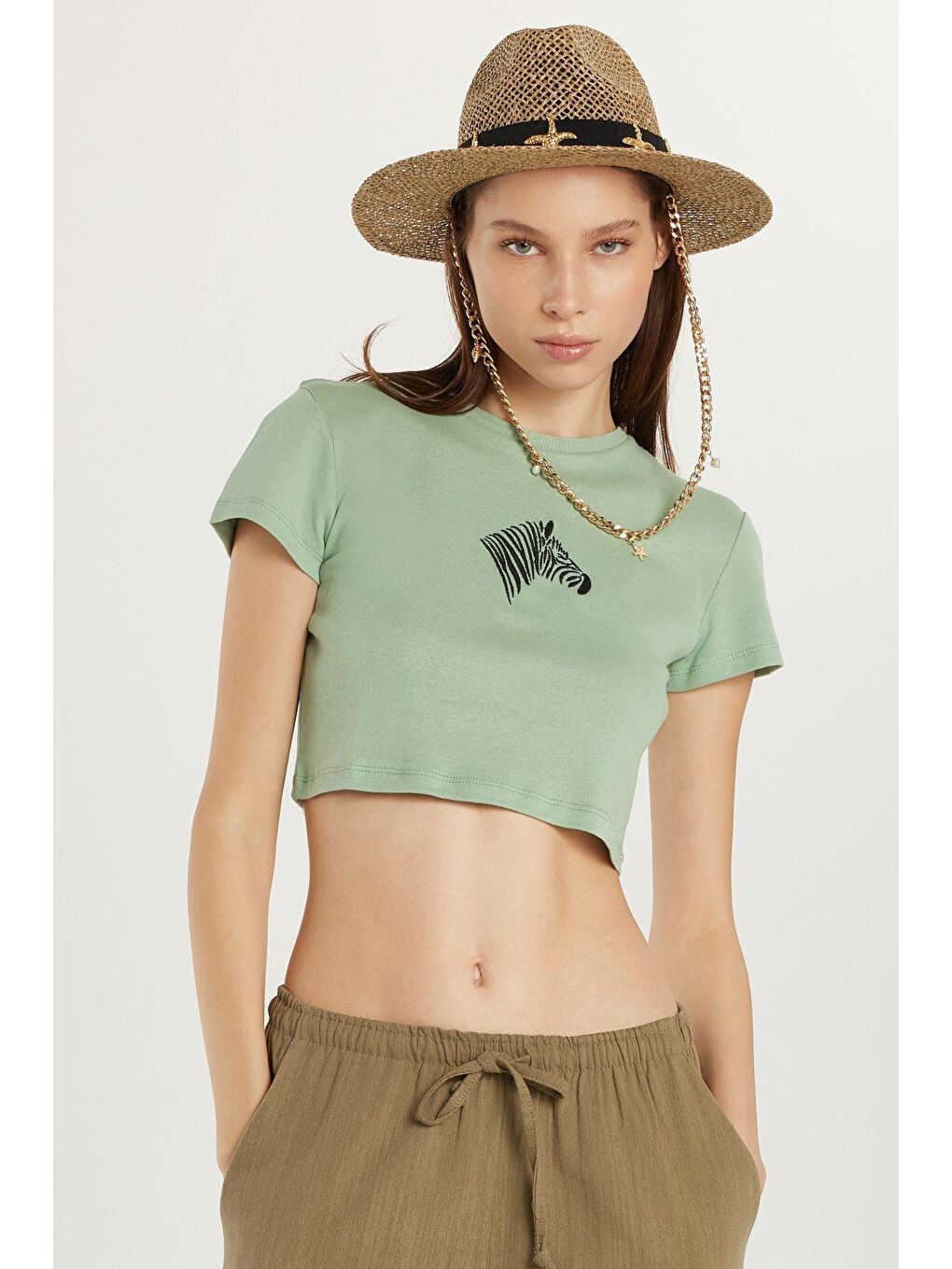 Yeşil Kadın Slim Fit Dar Kesim %100 Pamuk Bisiklet Yaka Baskılı Haki Crop Tişört-2