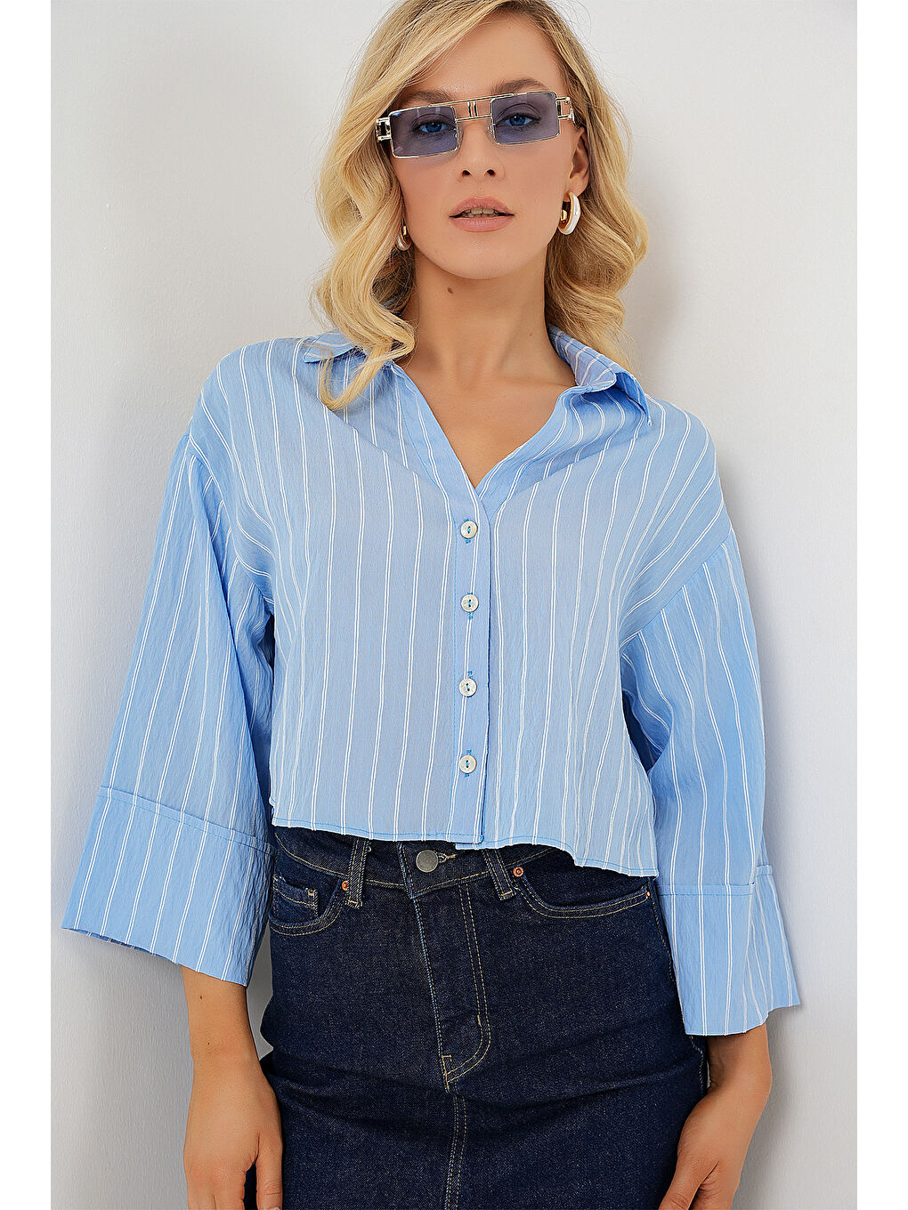 Kadın Çizgili Oversize Kısa Gömlek 20326 - Mavi-2