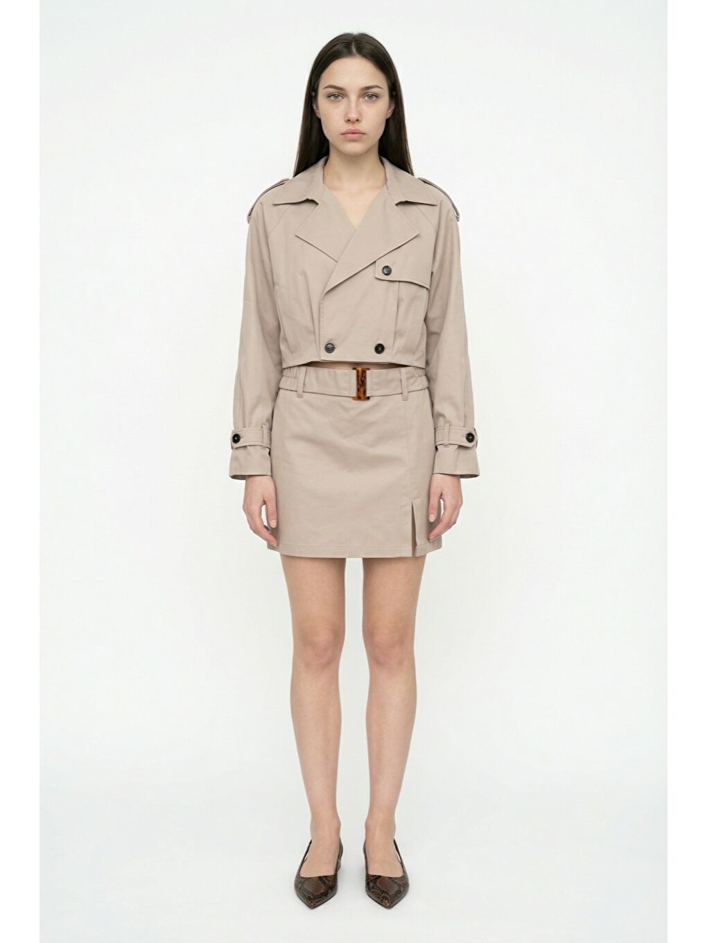 Apoletli Kruvaze Yaka Kısa Trençkot Bej