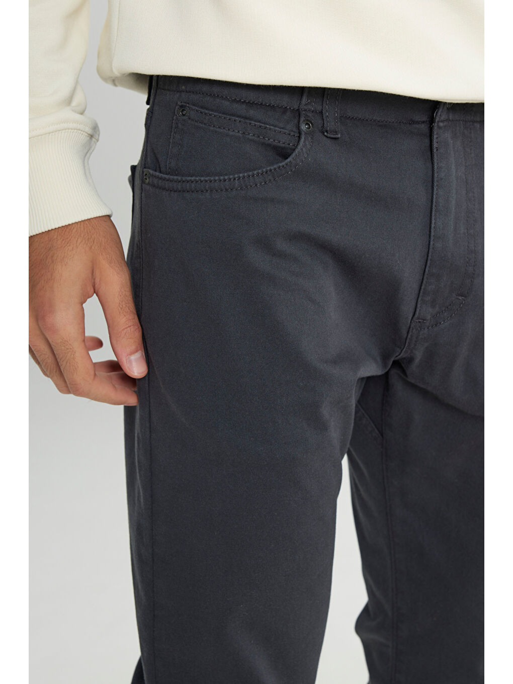 Extreme Motion Slim Fit Dar Kesim Normal Bel Gri Esnek Pantolon-3