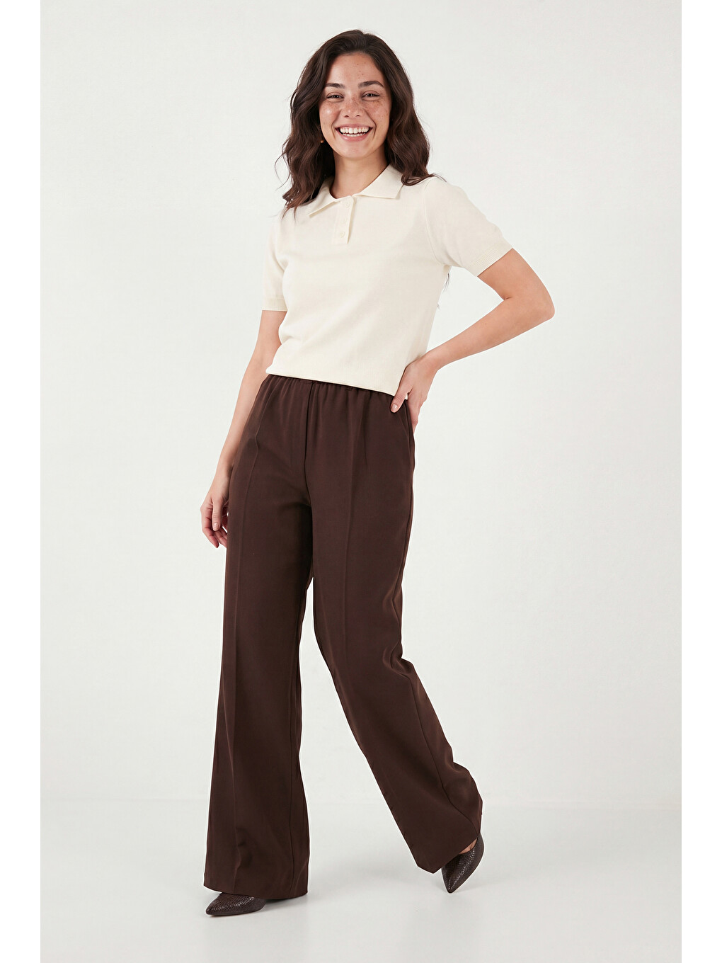 Ekru Regular Fit Kısa Kollu Düğmeli Triko Polo Yaka Kadın Kazak 4617056-1