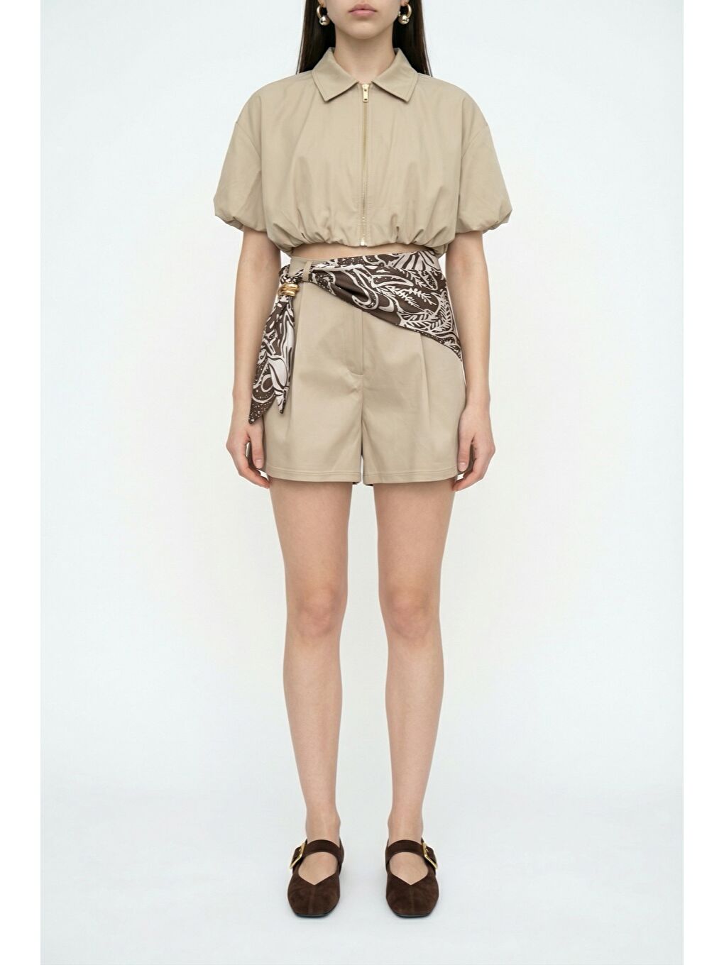 Yüksek Bel Fularlı Mini Şort Bej-1