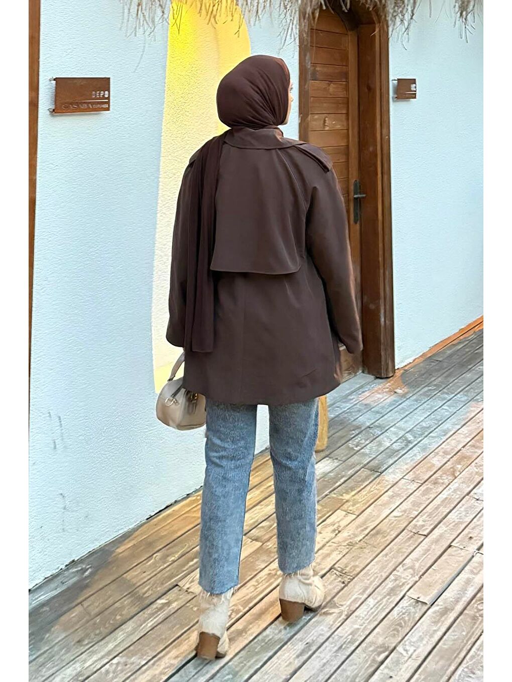 Omuz Apoletli Kısa Trençkot Acı Kahverengi-3