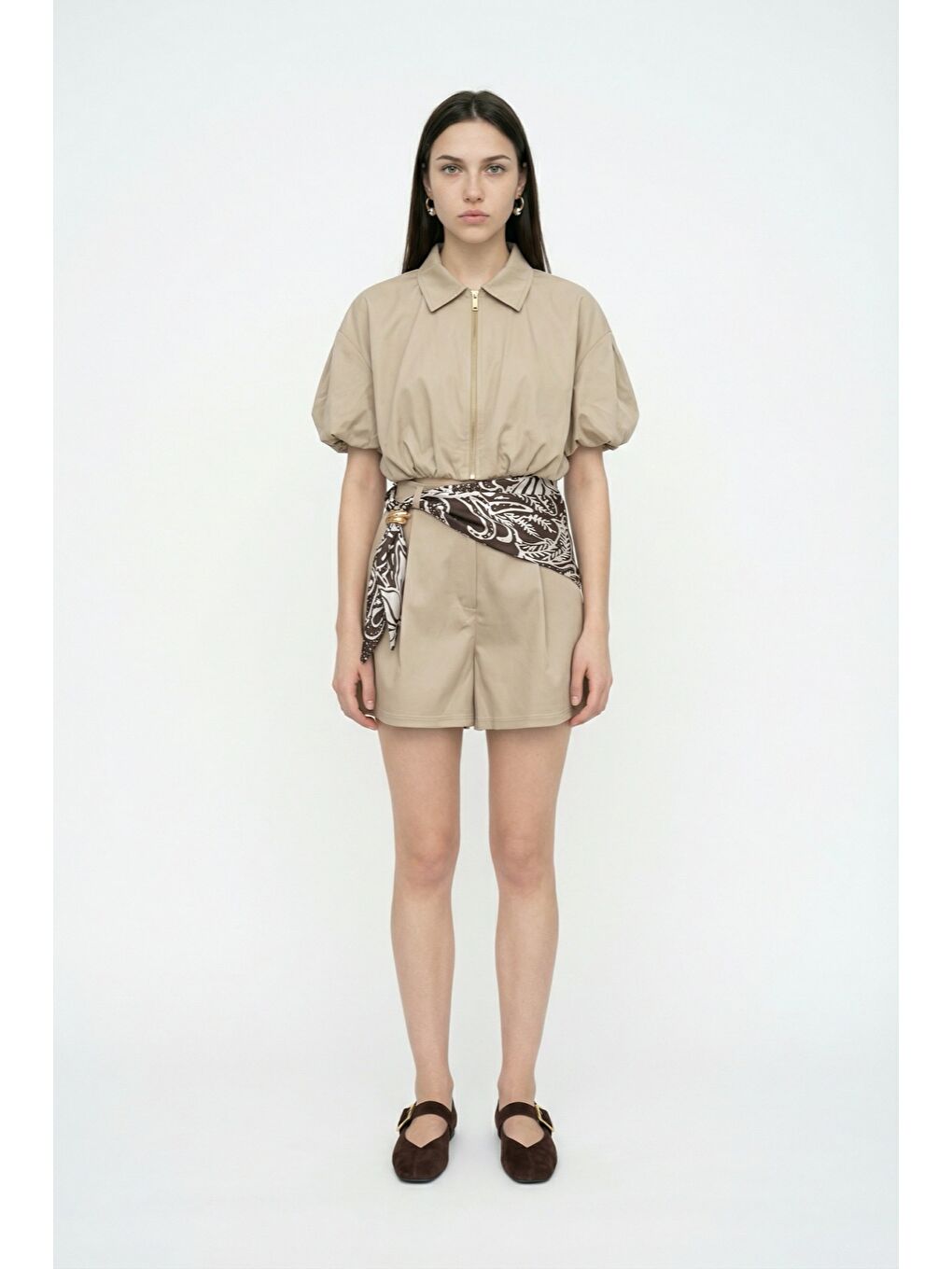 Yüksek Bel Fularlı Mini Şort Bej-2