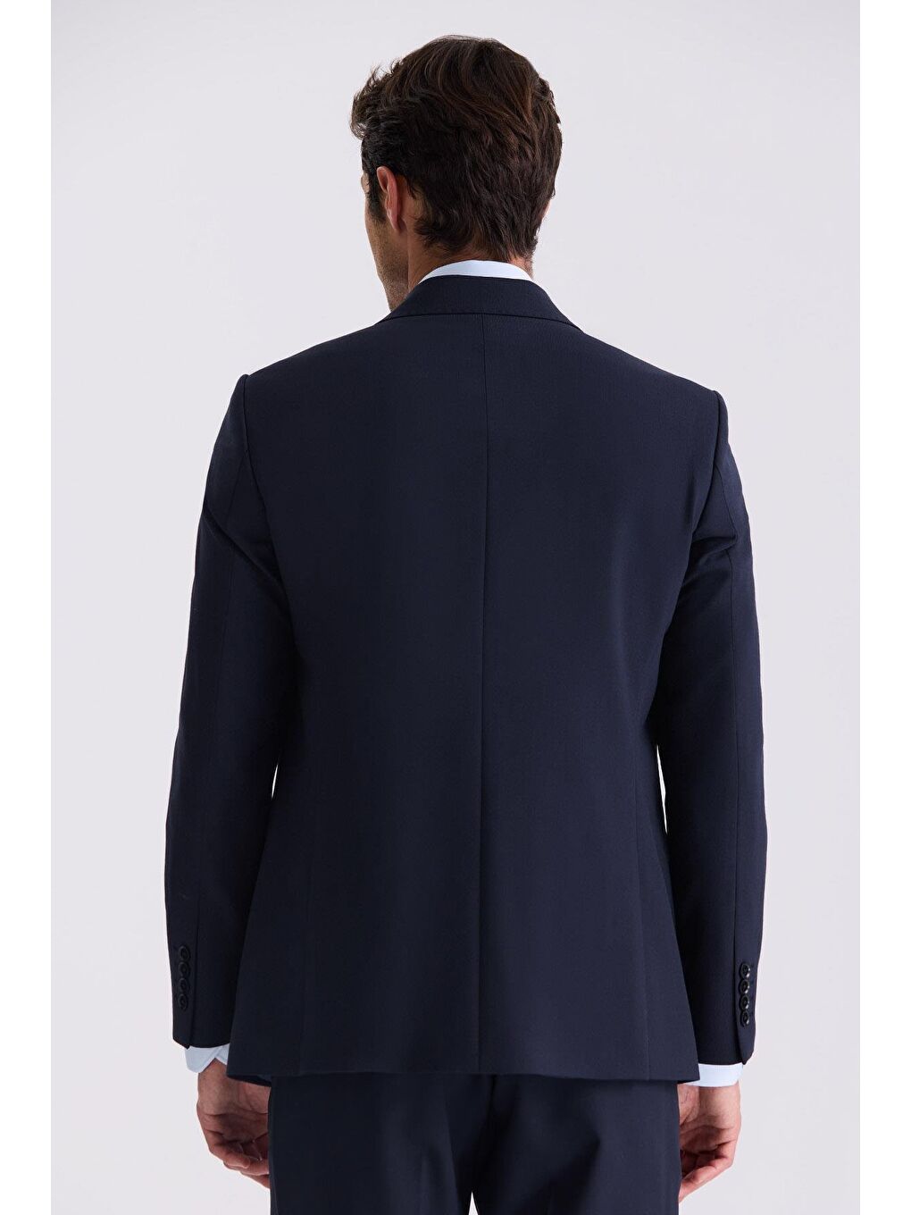 Lacivert Klasik Fit Sivri Yaka Yünlü Takım Elbise-3