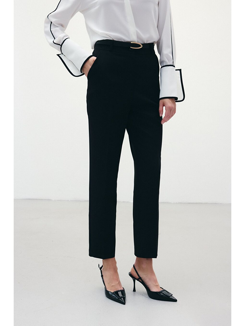 Kemerli Pantolon - Siyah-3