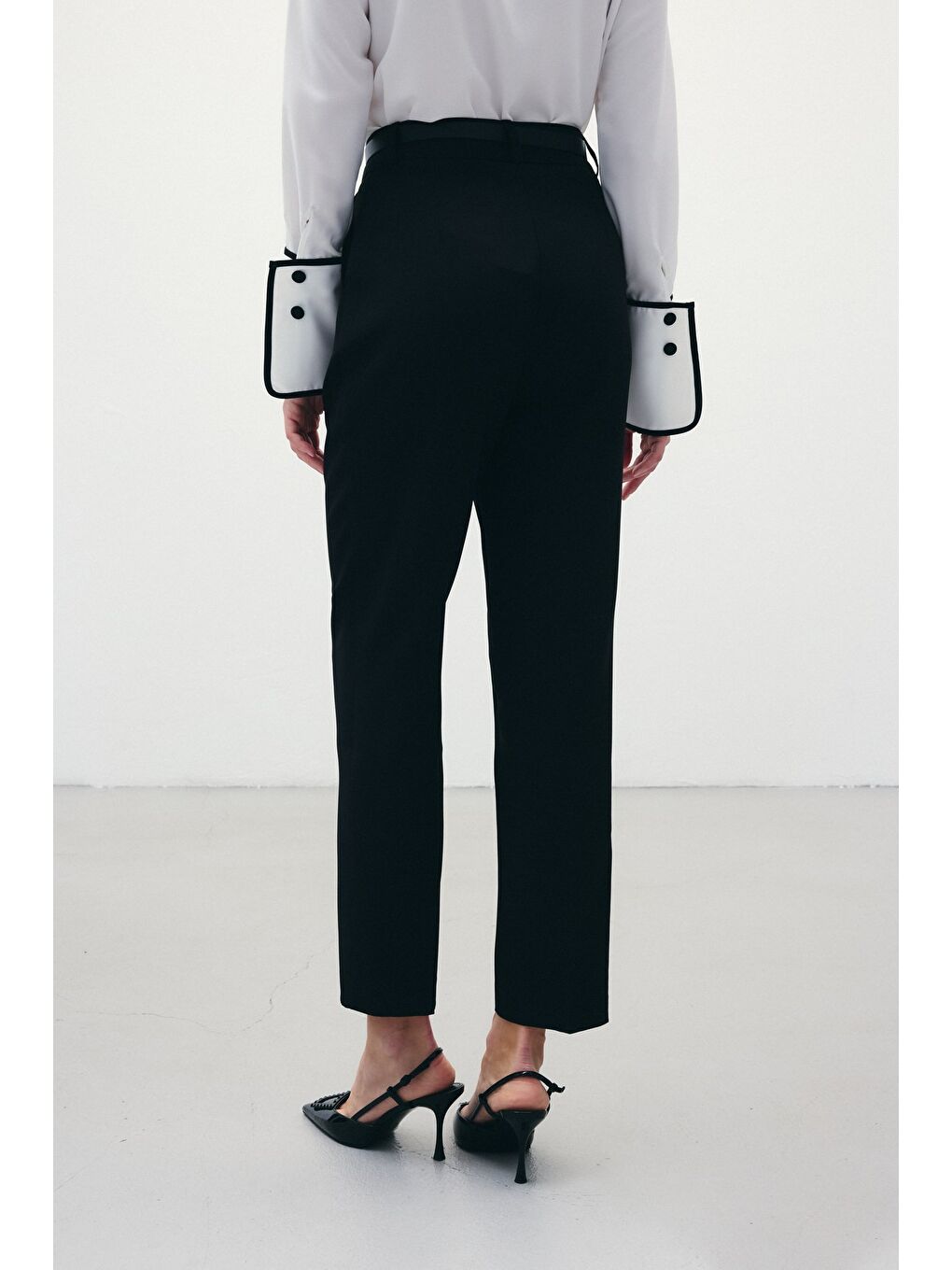 Kemerli Pantolon - Siyah-4