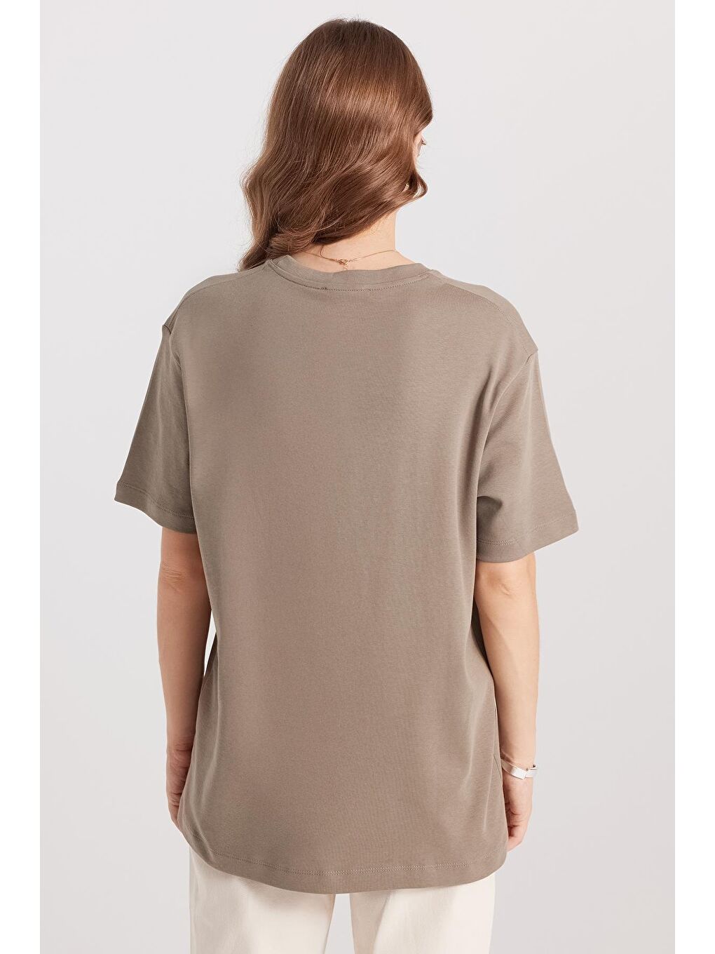 Bej Kadın Relax Fit Rahat Kesim %100 Pamuk Yumuşak Dokulu Hafif Kalın Basic Bisiklet Yaka Taş Tişört-6