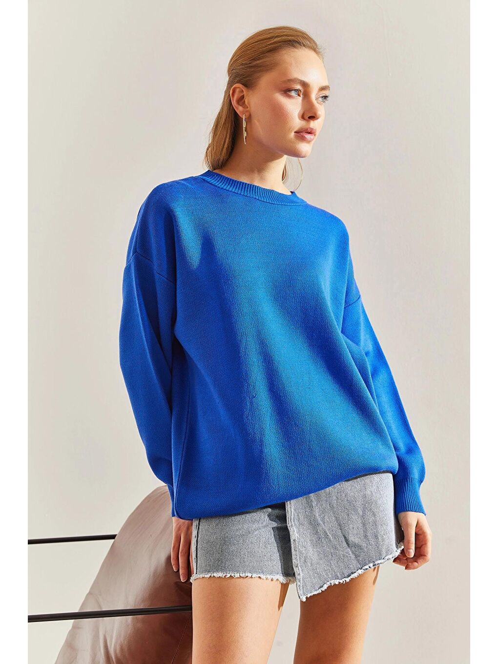 Mavi Kadın Arkası Baskılı Triko Kazak-2