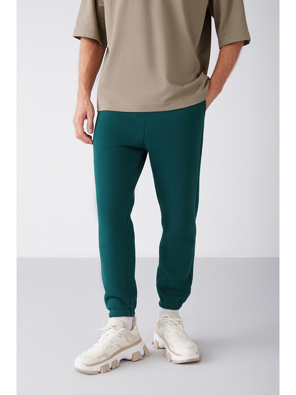 Erkek Organik Pamuklu İçi Polarlı Beli İçten Kordonlu Cepli Jogger Yeşil Eşofman Altı-1