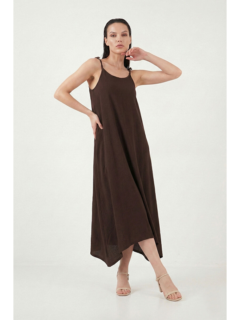 Kahverengi Regular Fit İp Askılı Uzun Kadın Elbise 5865732-1