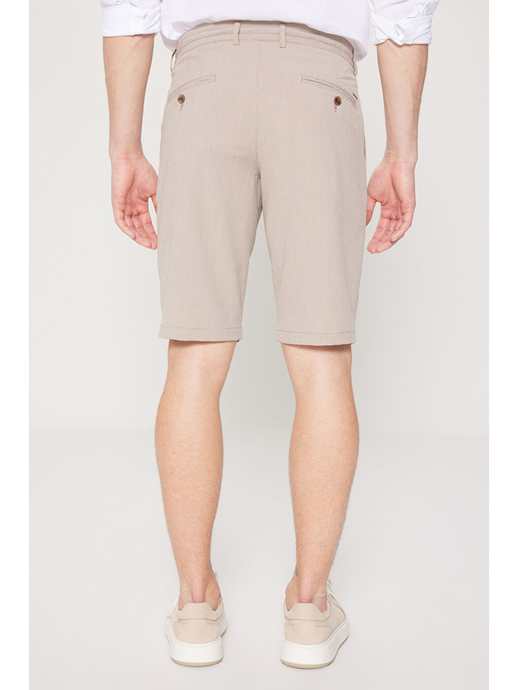 Erkek Kahverengi Slim Fit Dar Kesim Yan Cepli Gofre Desenli Şort-3