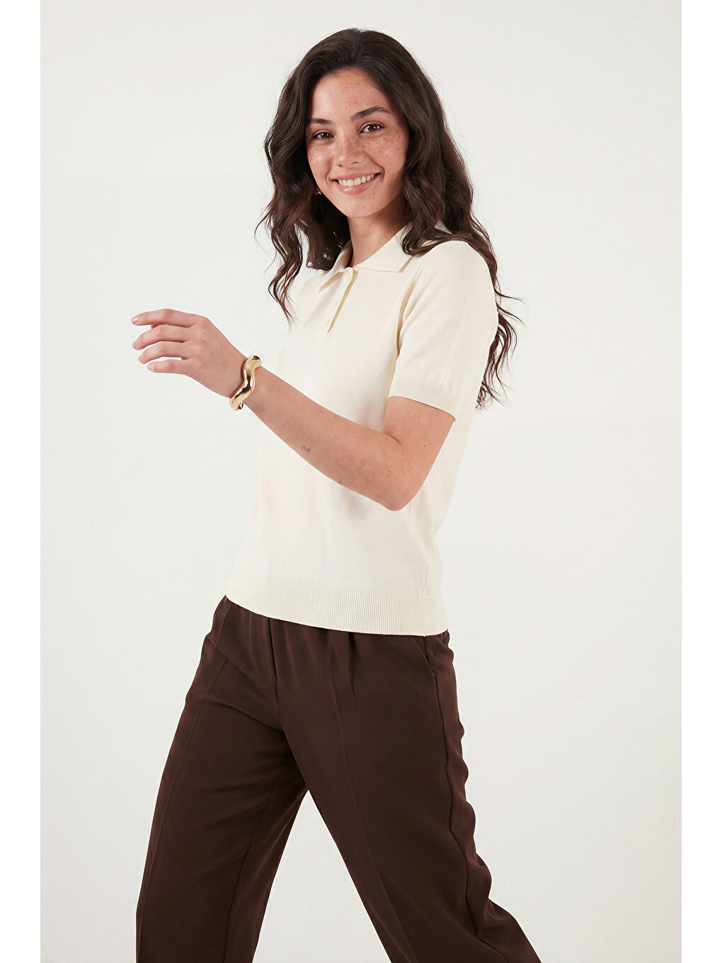 Ekru Regular Fit Kısa Kollu Düğmeli Triko Polo Yaka Kadın Kazak 4617056-3